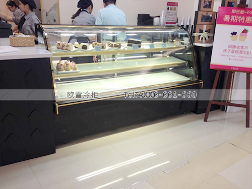 F058广西南宁克劳蒂杯子蛋糕台湾蛋糕冷柜冰柜