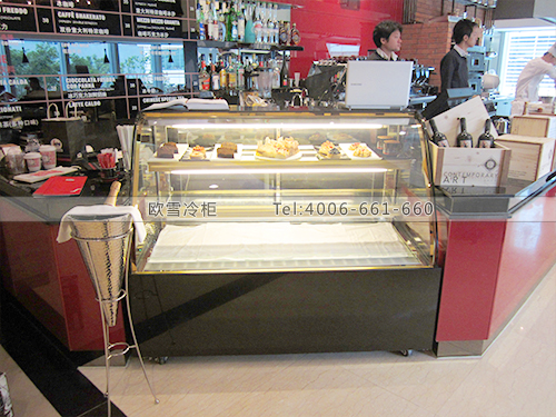F040上海静安世家意大利餐厅咖啡吧蛋糕展示柜