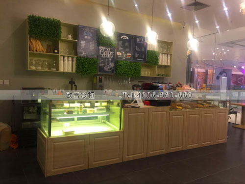 F134重庆市九龙坡区花伴甜甜品店蛋糕冷藏展示柜